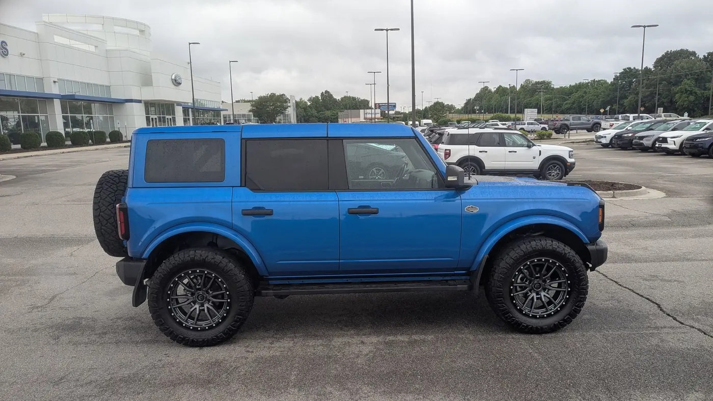 2023 Ford Bronco Base Advanced
