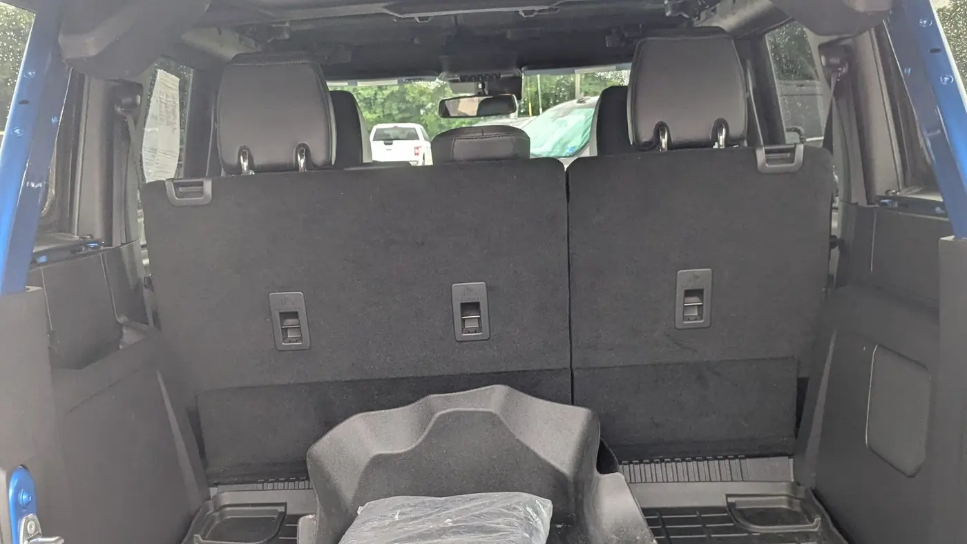 2023 Ford Bronco Base Advanced