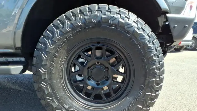 2023 Ford Bronco Base Advanced
