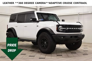 2021 Ford Bronco with Oxford White Exterior