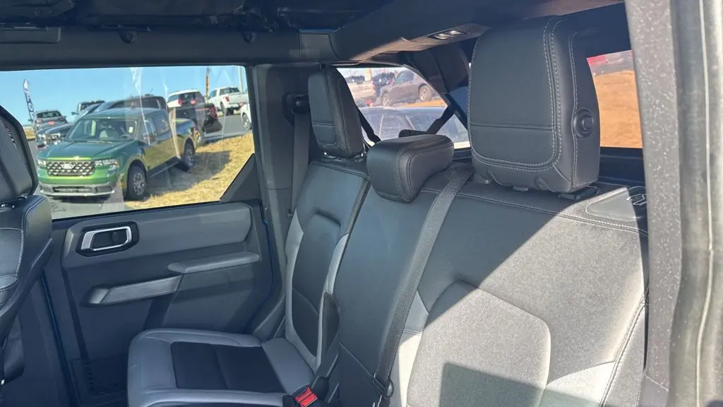 2022 Ford Bronco Base Advanced