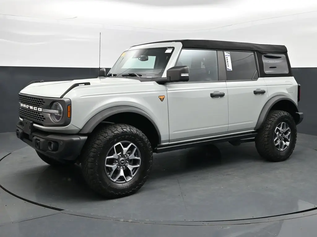 2022 Ford Bronco - $38,898