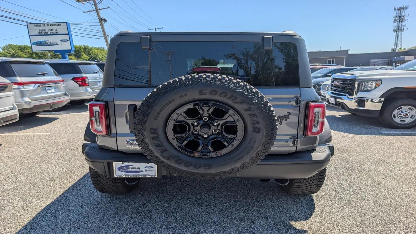 2022 Ford Bronco Base Advanced