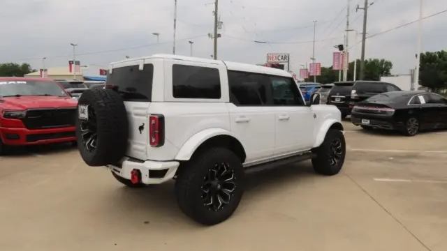 2023 Ford Bronco Big Bend Advanced