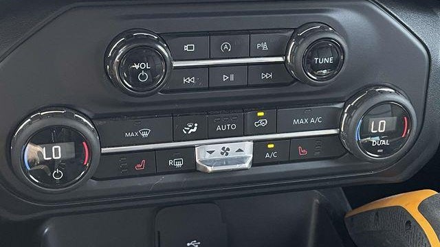 2023 Ford Bronco Base Advanced