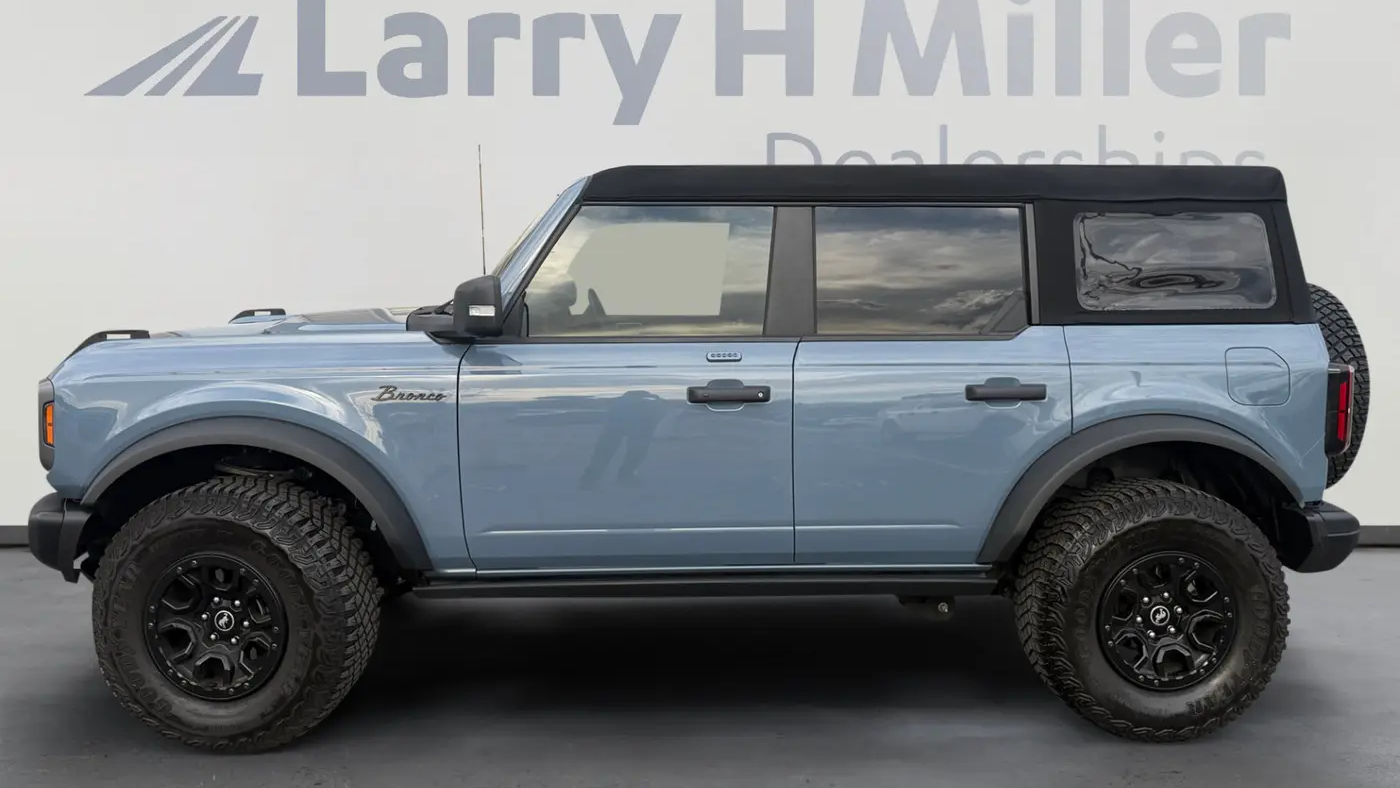 2023 Ford Bronco Base Advanced