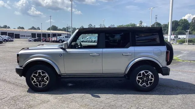 2023 Ford Bronco Base Advanced