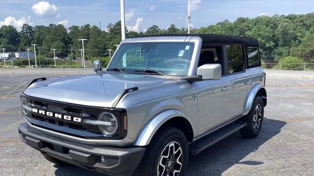 2023 Ford Bronco Base Advanced