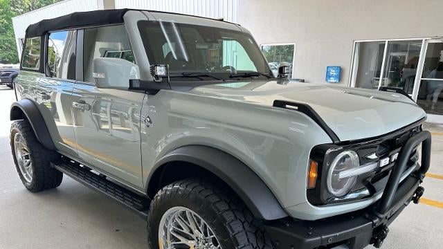 2022 Ford Bronco Base Advanced