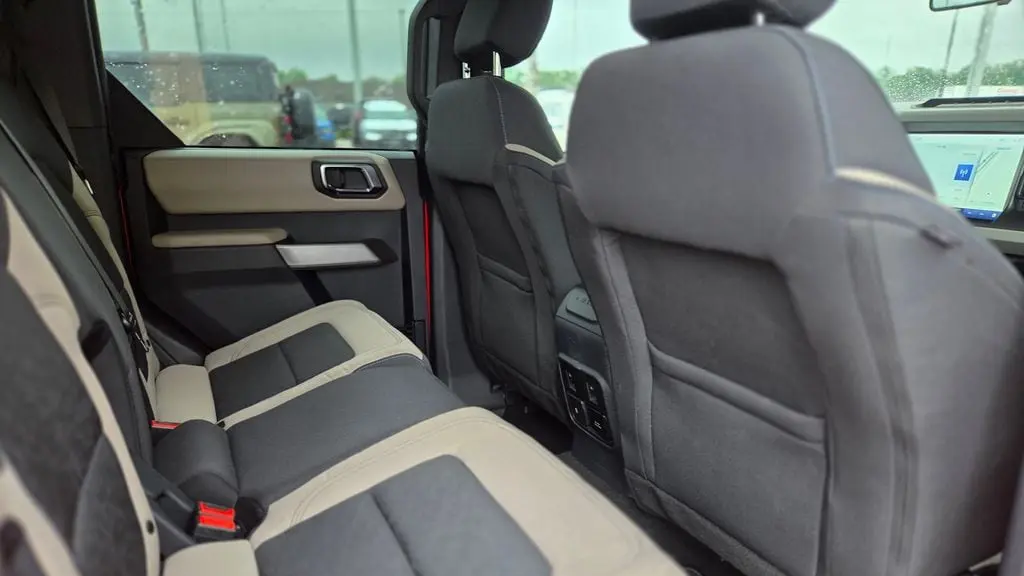 2022 Ford Bronco Base Advanced