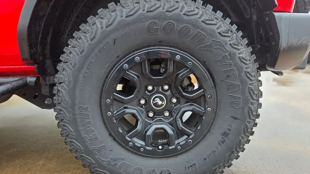 2022 Ford Bronco Base Advanced