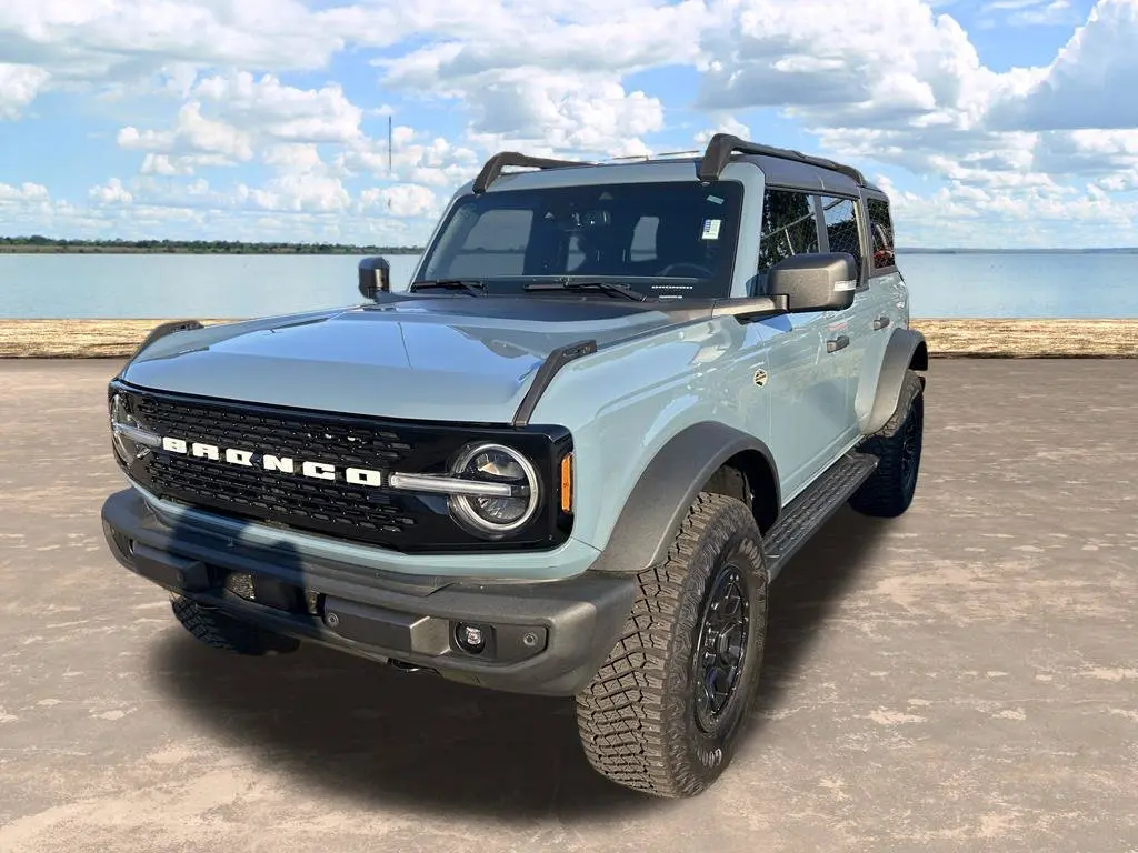 2022 Ford Bronco - $46,998