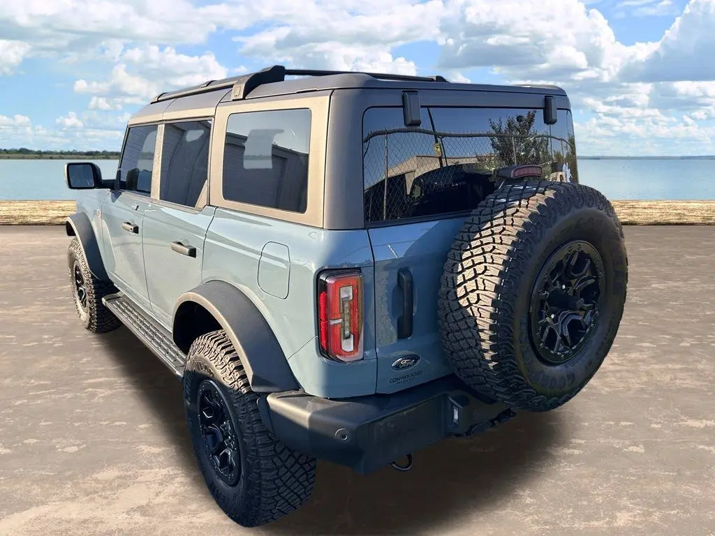 2022 Ford Bronco - $46,998
