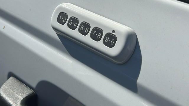 2022 Ford Bronco Base Advanced