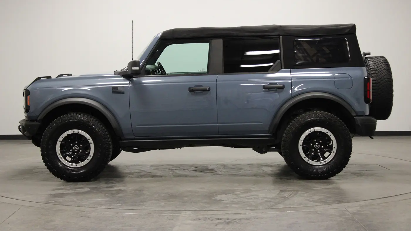 2023 Ford Bronco Base Advanced