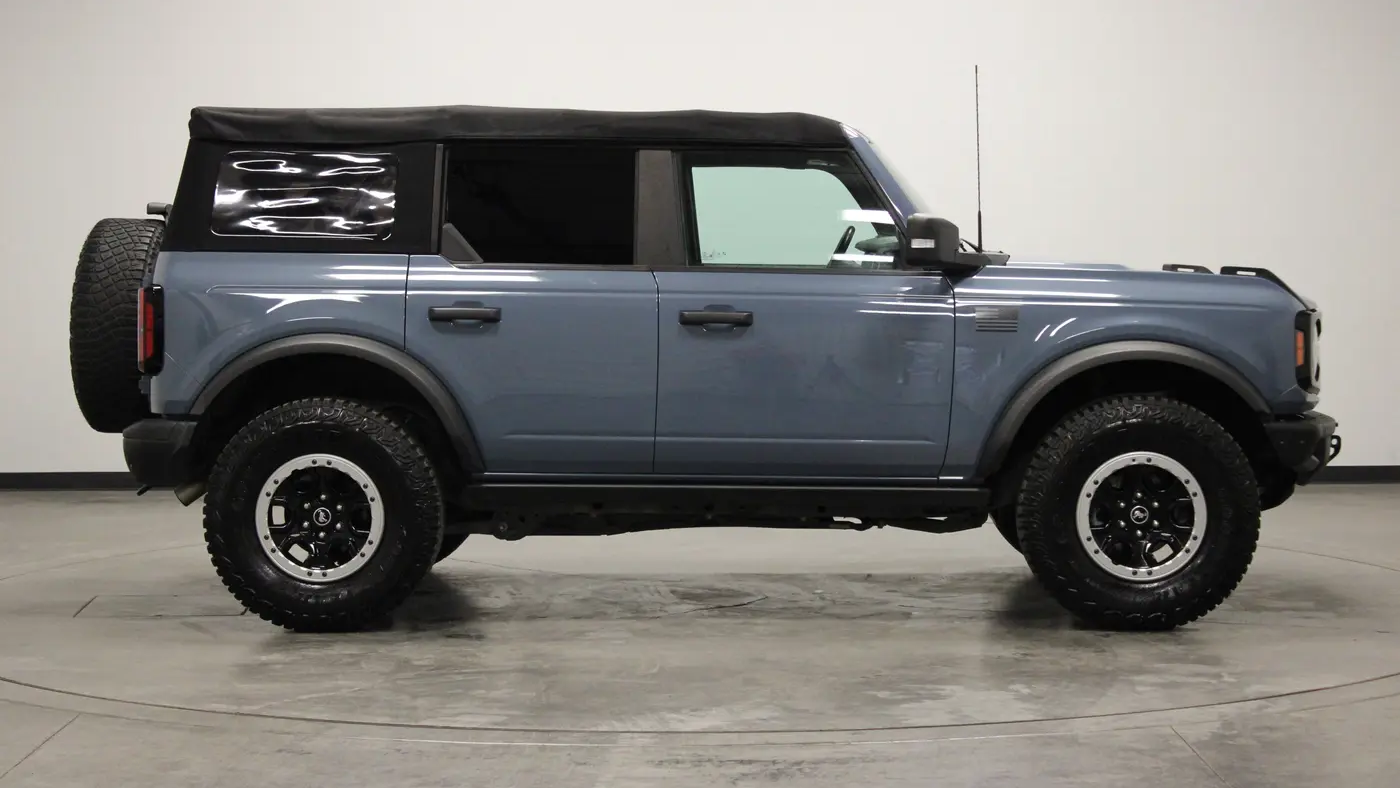 2023 Ford Bronco Base Advanced