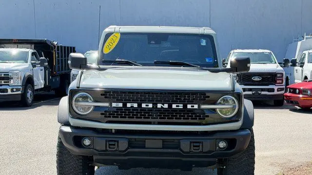 2023 Ford Bronco Base Advanced