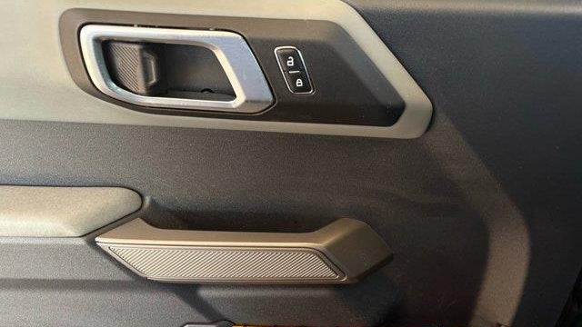 2023 Ford Bronco Base Advanced