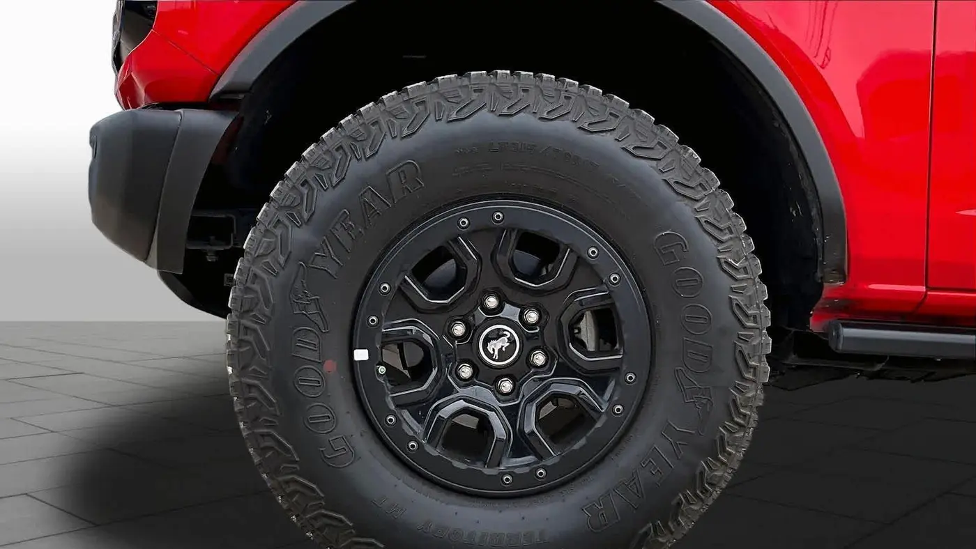 2023 Ford Bronco Base Advanced