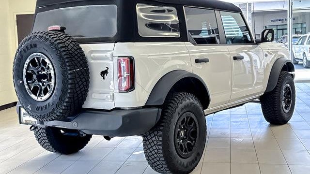 2023 Ford Bronco Base Advanced