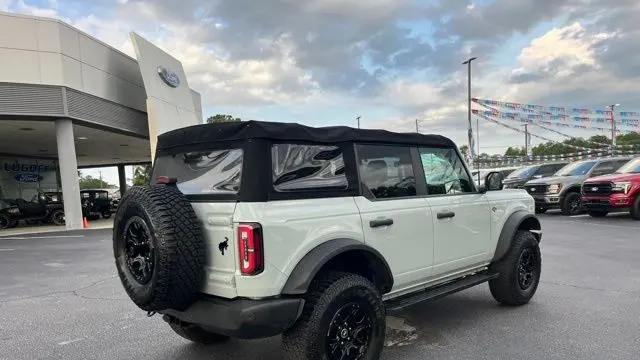 2022 Ford Bronco Base Advanced