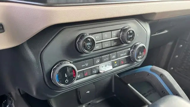 2022 Ford Bronco Base Advanced