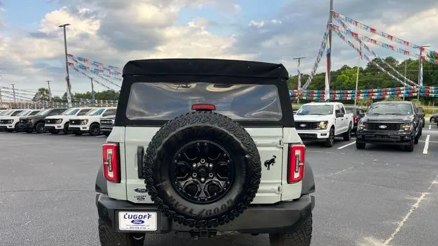 2022 Ford Bronco Base Advanced