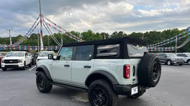 2022 Ford Bronco Base Advanced