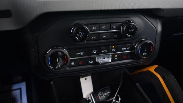 2022 Ford Bronco Base Advanced