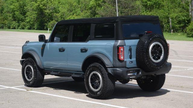 2022 Ford Bronco Base Advanced