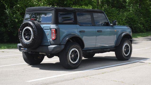 2022 Ford Bronco Base Advanced
