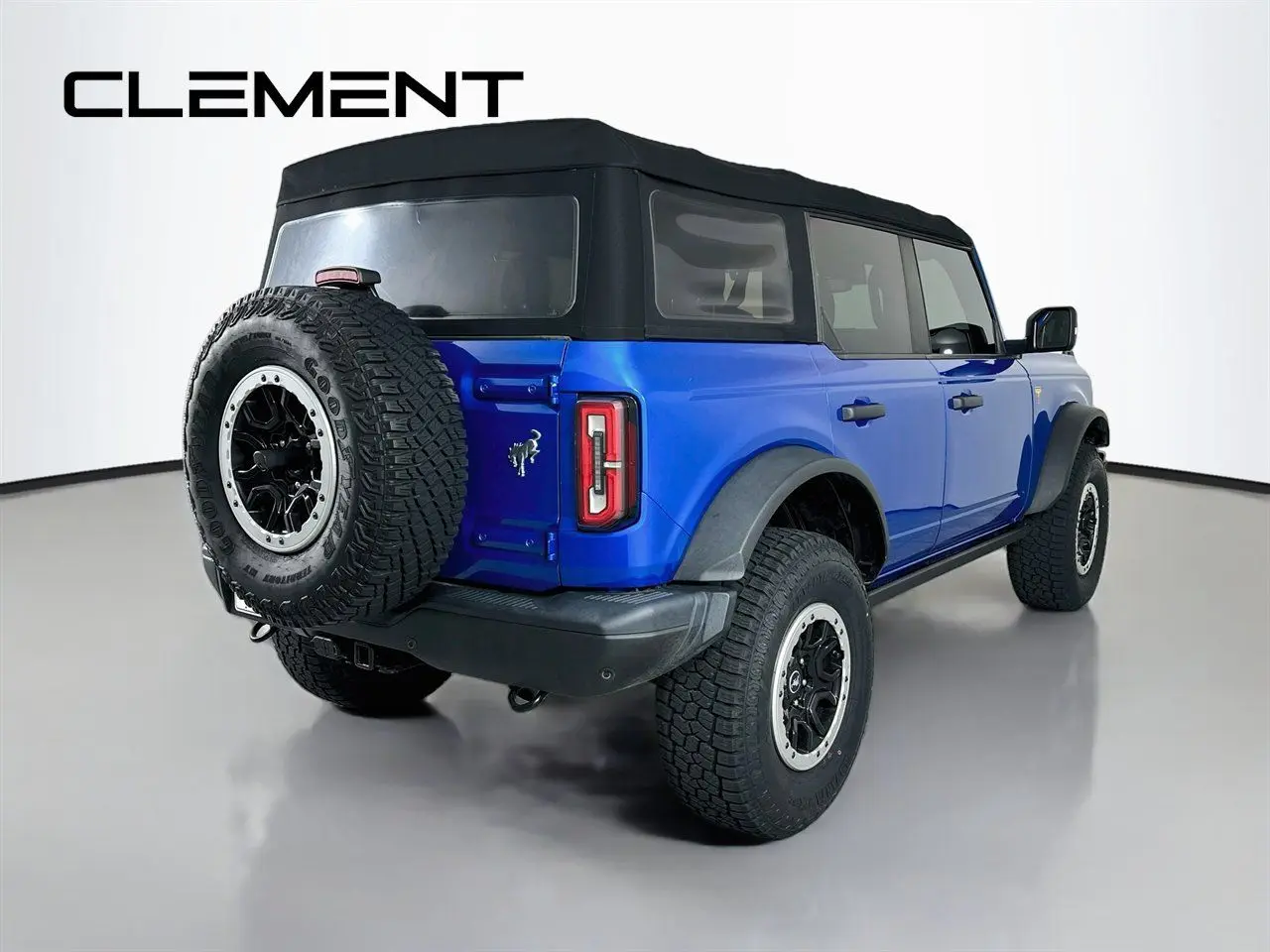 2022 Ford Bronco - $36,009