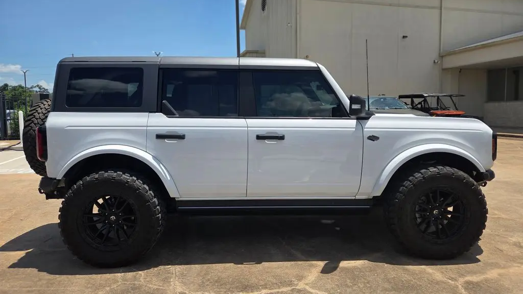 2022 Ford Bronco Base Advanced