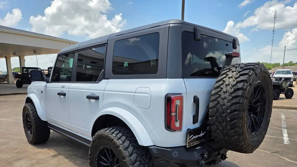 2022 Ford Bronco Base Advanced