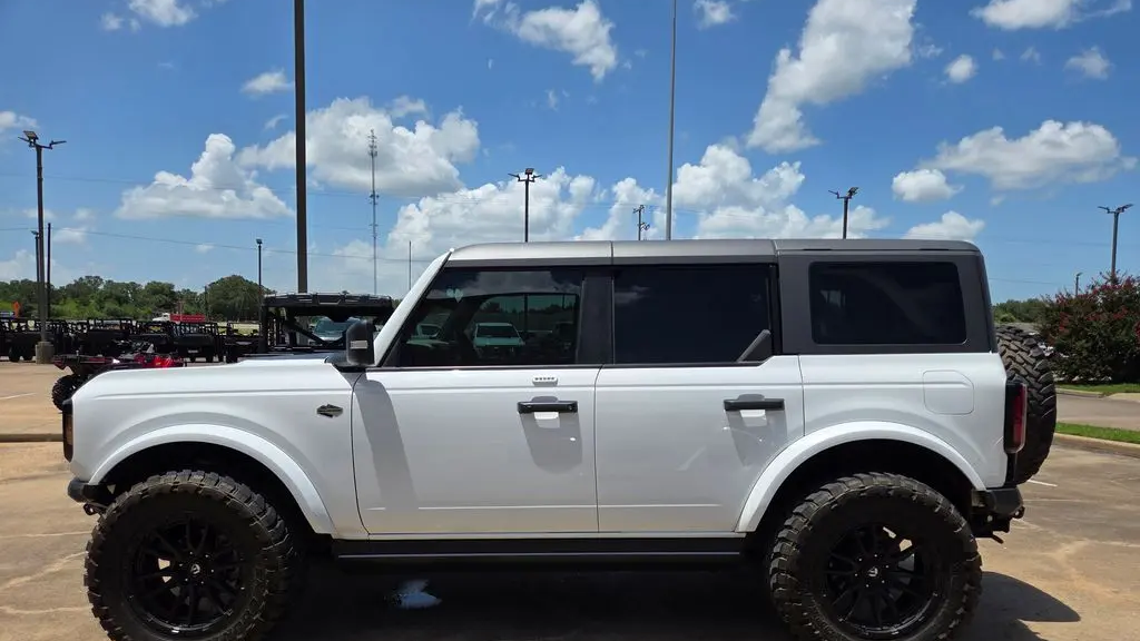 2022 Ford Bronco Base Advanced