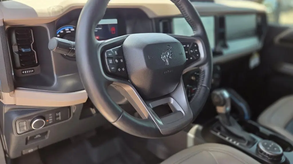 2022 Ford Bronco Base Advanced