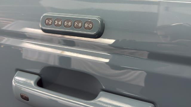 2022 Ford Bronco Badlands Advanced