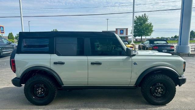2023 Ford Bronco Base Advanced