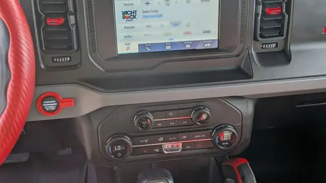 2023 Ford Bronco Base Advanced