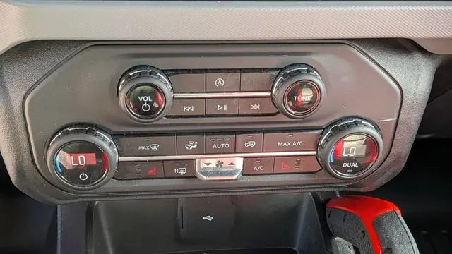 2023 Ford Bronco Base Advanced