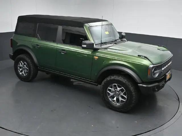 2023 Ford Bronco - $44,950
