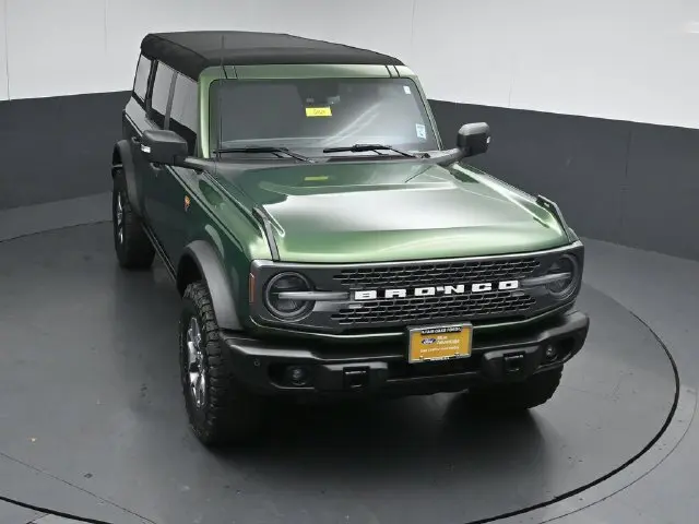 2023 Ford Bronco - $44,950