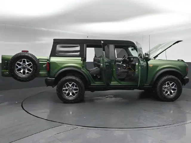 2023 Ford Bronco - $44,950