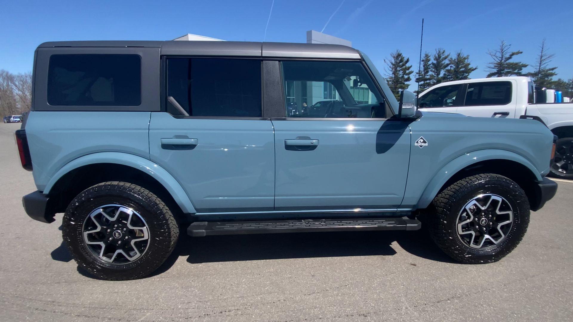 2021 Ford Bronco Outer Banks Advanced