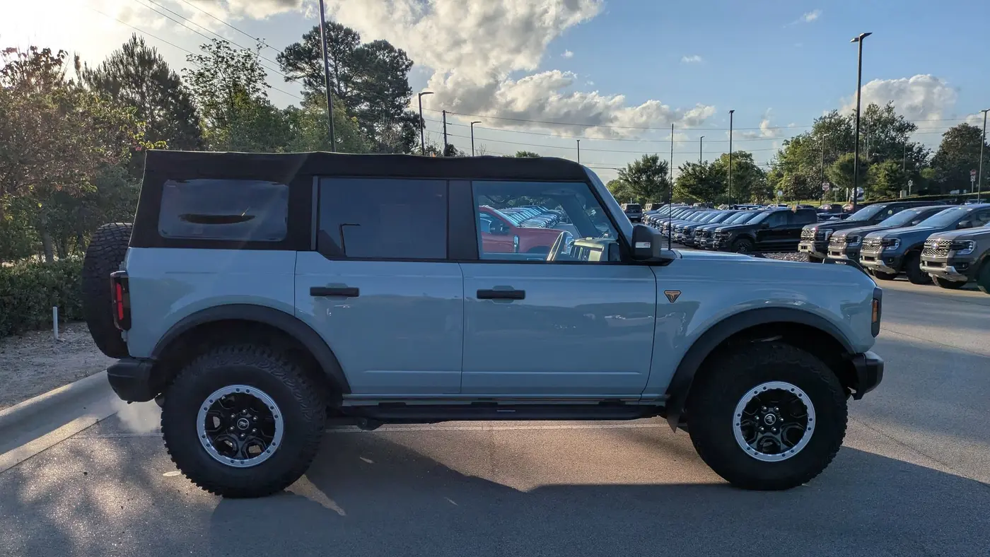 2022 Ford Bronco Base Advanced