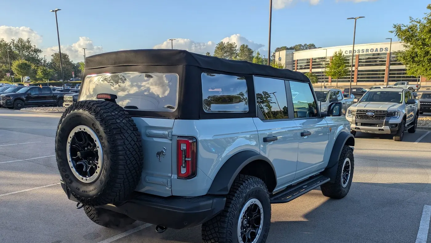 2022 Ford Bronco Base Advanced