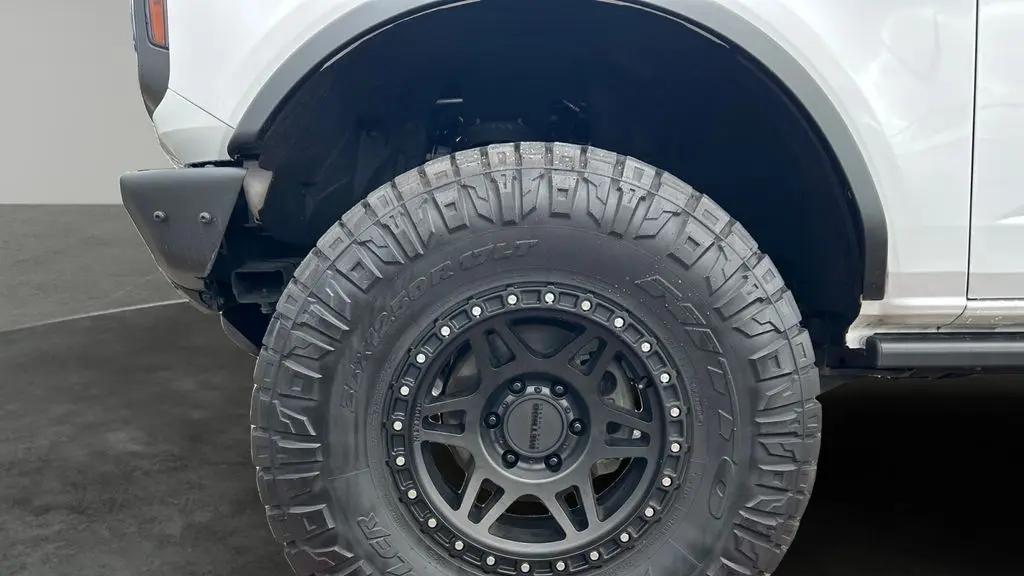 2023 Ford Bronco Base Advanced
