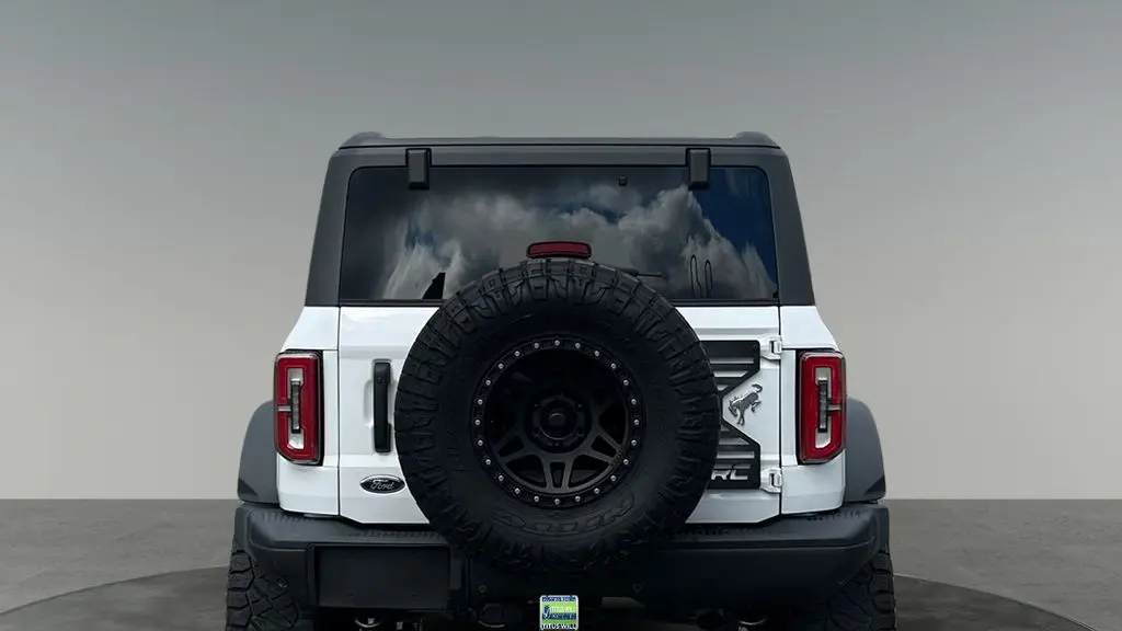 2023 Ford Bronco Base Advanced