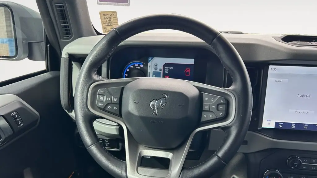 2023 Ford Bronco Base Advanced
