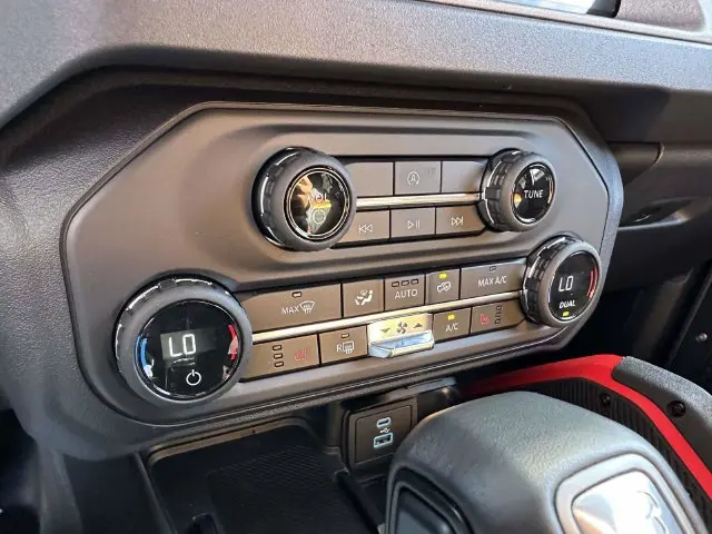 2025 Ford Bronco - $54,538